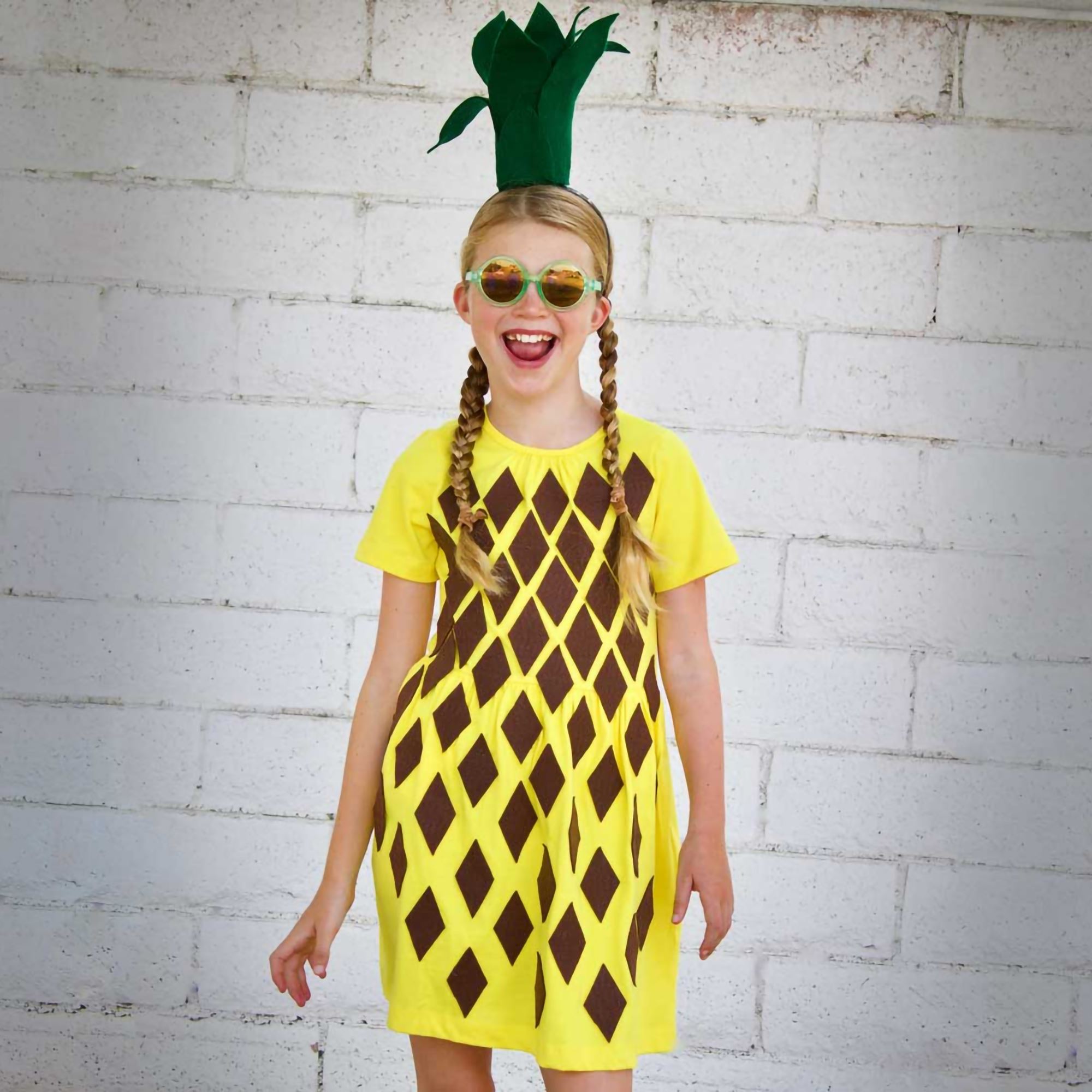 DIY Pineapple Halloween Costume