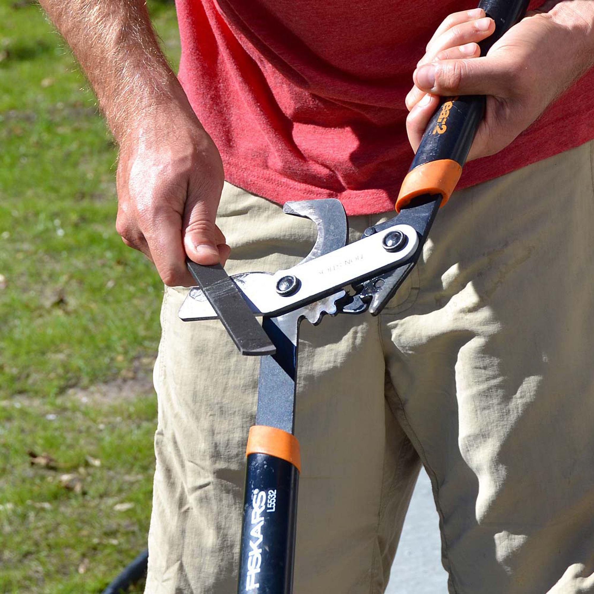 How To Adjust Fiskars Pruning Shears Garden Tool Care