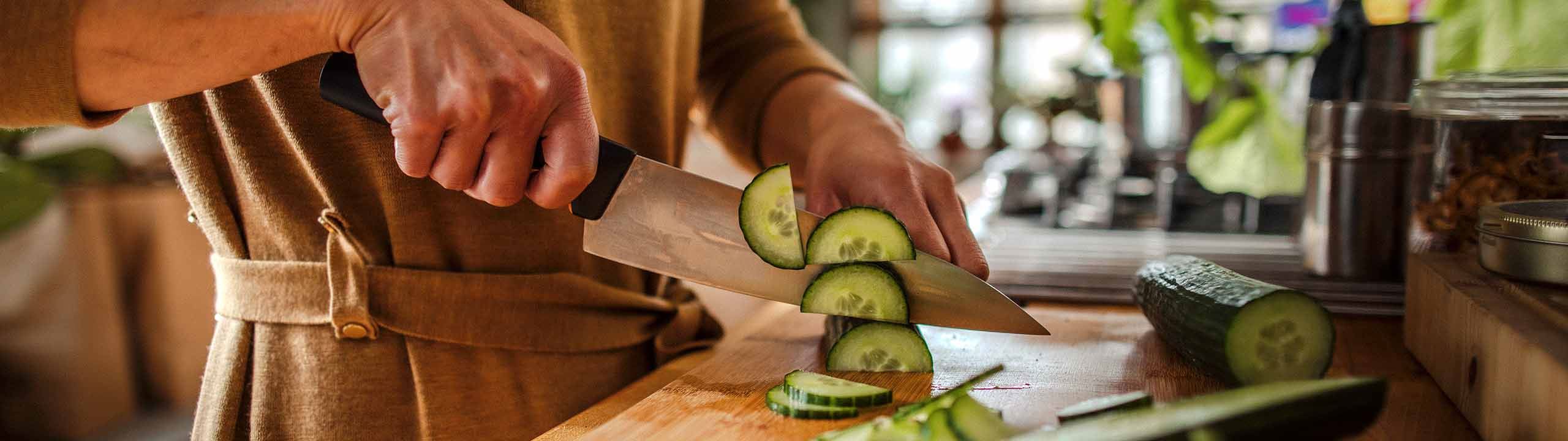 Couteaux de cuisine et accessoires Fiskars : Des outils de cuisine  tranchants et ergonomiques